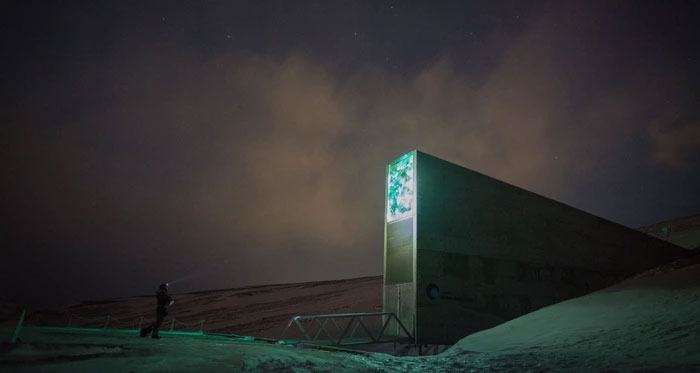  Doomsday Vault 