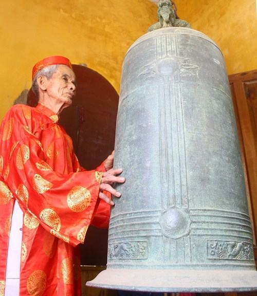 Cổ vật kỳ sự: Nổi chìm chuông báu