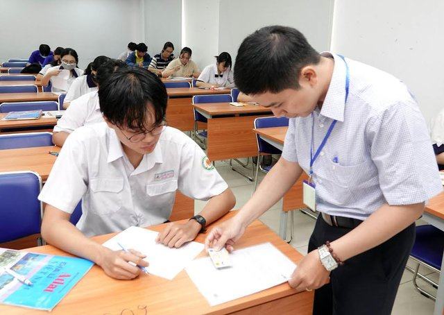 Công bố điểm thi đánh giá năng lực: Hơn 2.700 thí sinh đạt trên 900 điểm - Ảnh 1.