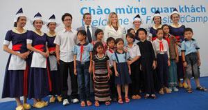 Công nương Hà Lan giao lưu cùng học sinh