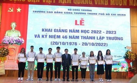 HITU tưng bừng Khai giảng năm học 2022 – 2023