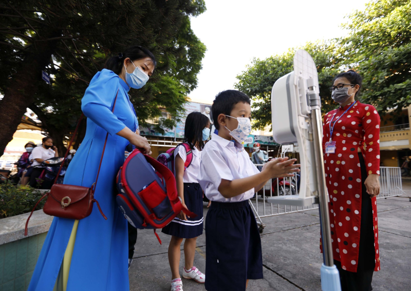 Công việc giáo viên thời dịch bệnh: Chạy đôn đáo giữa những lớp học có F0 - ảnh 2
