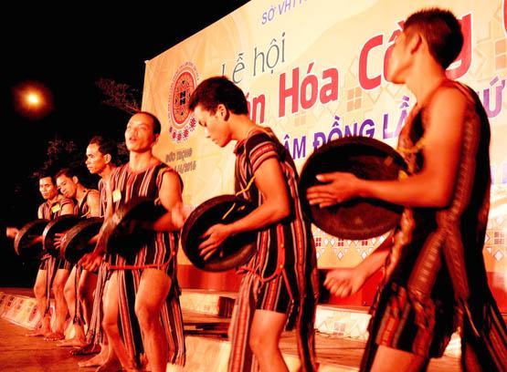 Lâm Đồng: Tuổi trẻ với di sản văn hóa cồng chiêng