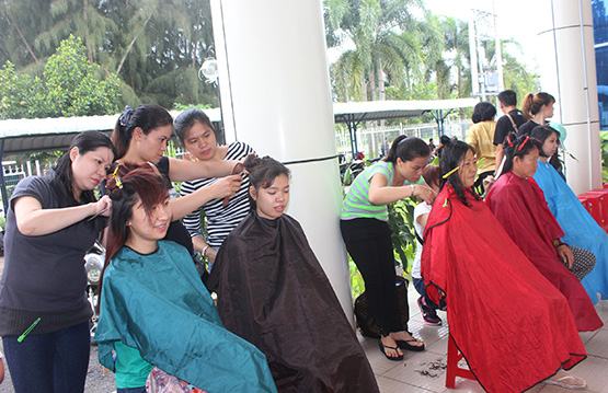 Hơn 200 nữ công nhân được chăm sóc sức khỏe miễn phí