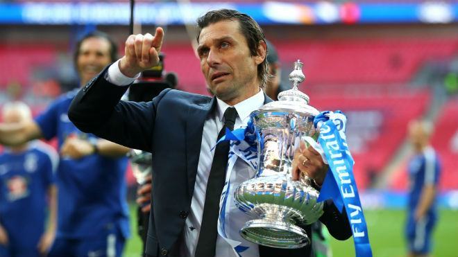 Conte gây sức ép khiến Chelsea xanh mặt