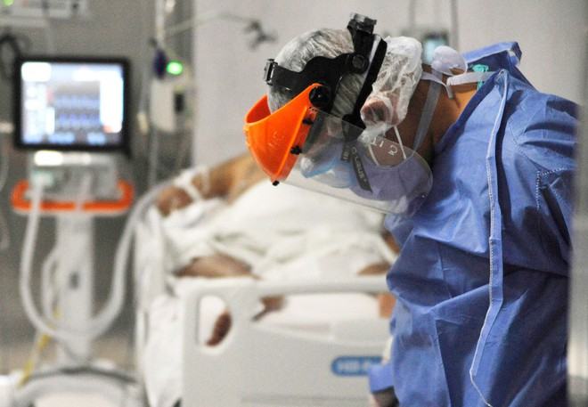 Covid-19 báo động đỏ toàn cầu1