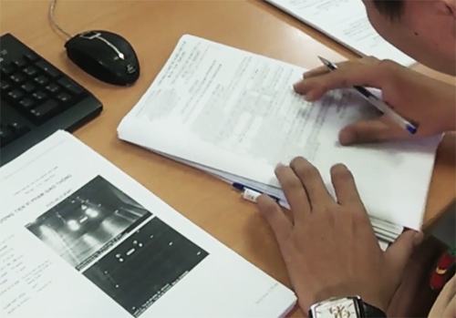 Thông báo vi phạm được gửi về cho chủ phương tiện. Ảnh: Quốc Thắng.