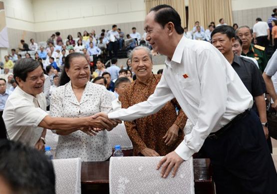 Chủ tịch nước tiếp xúc cử tri TP.HCM