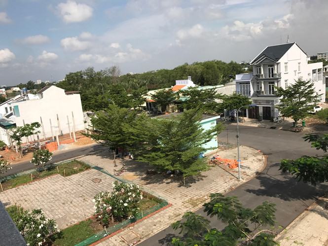 Cửa hẹp cho nhà 3 chung