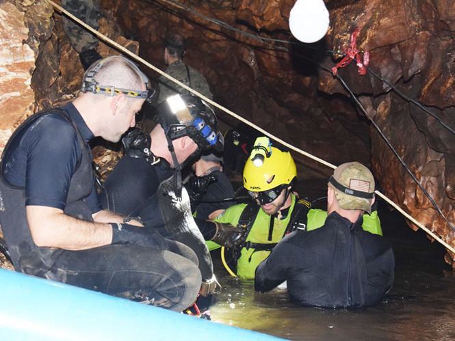 Cuộc cứu hộ lịch sử của Thái Lan