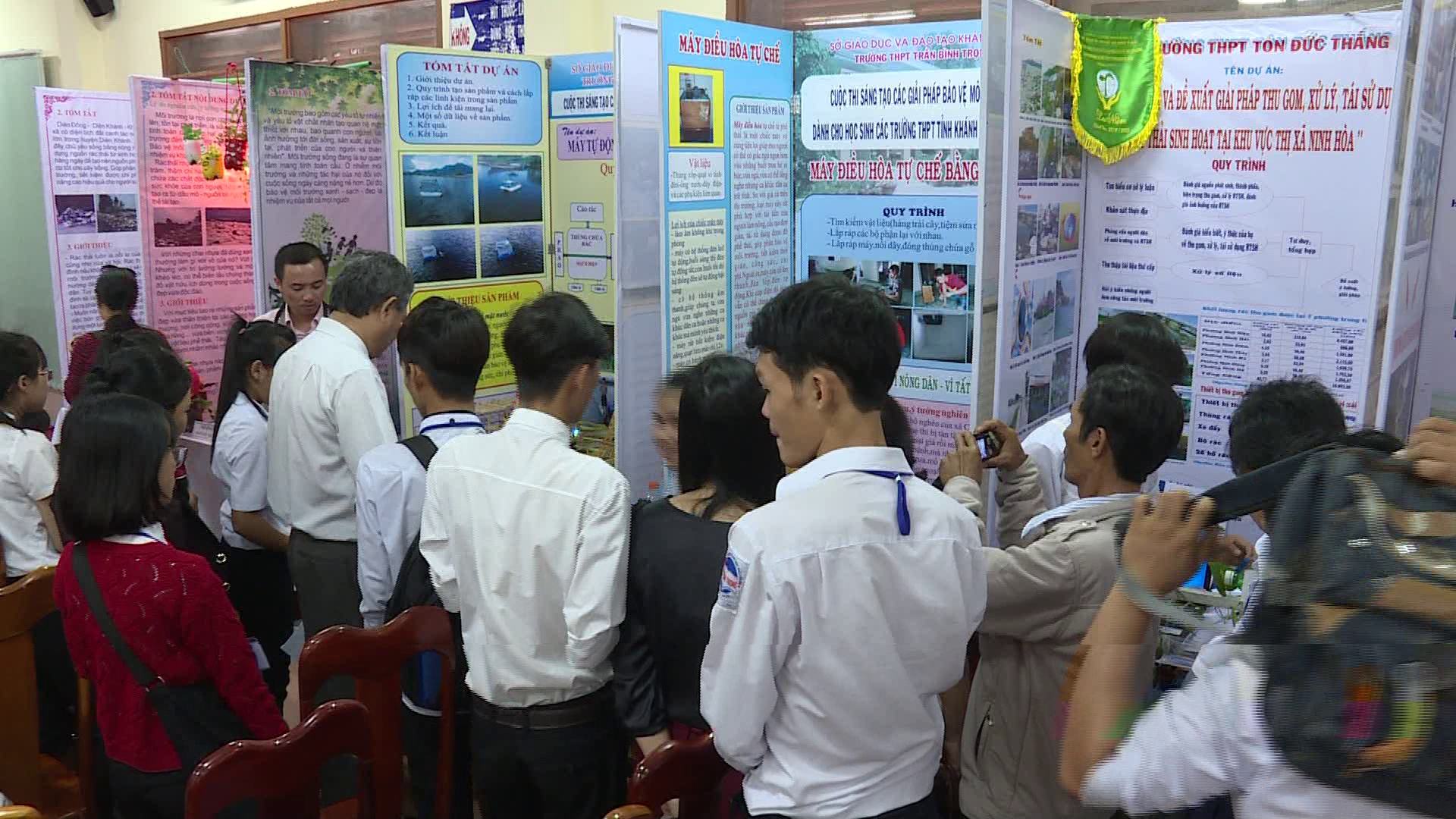 Học sinh phổ thông thi bảo vệ môi trường nước