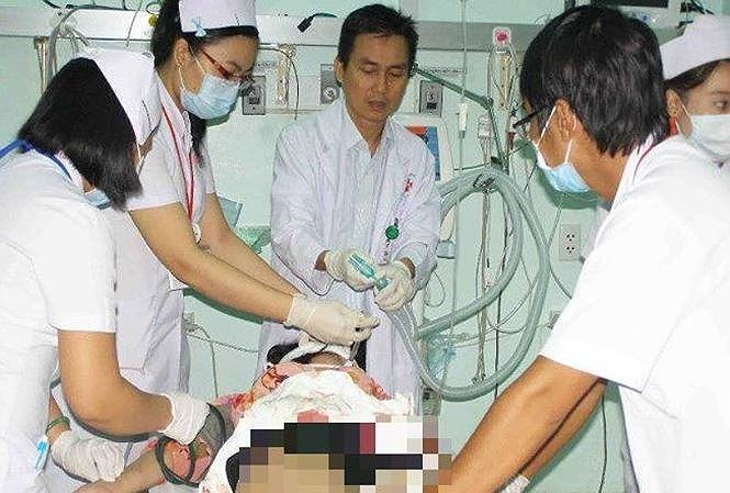 Bắt 2 thanh niên giật túi xách làm cô gái tử vong trên cầu Thủ Thiêm