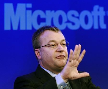 Mối lương duyên giữa Stephen Elop và Microsoft một lần nữa kết thúc chỉ sau một năm ngắn ngủi