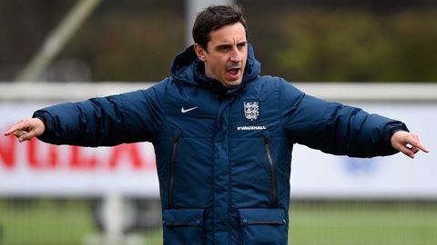 Valencia sẽ là CLB đầu tiên Neville dẫn dắt trong sự nghiệp cầm quân