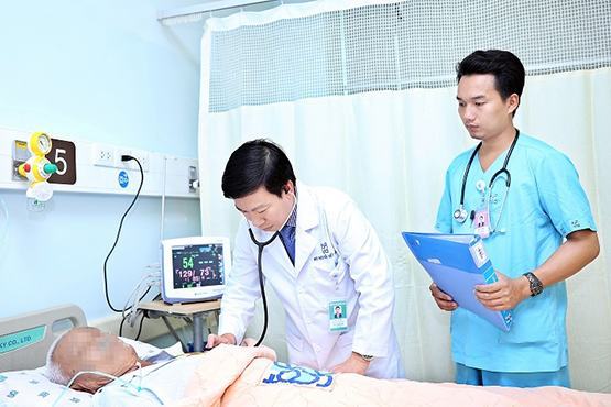 Suýt chết vì uống thảo dược không nguồn gốc