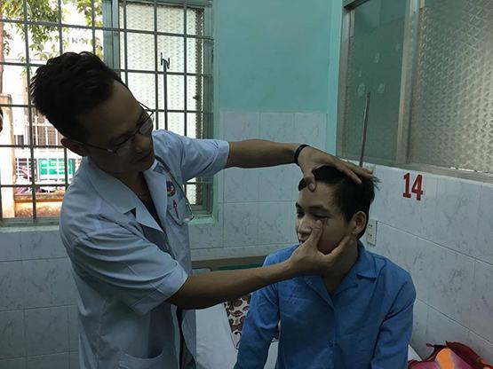 Cứu sống quân nhân mắc bệnh hiếm gặp