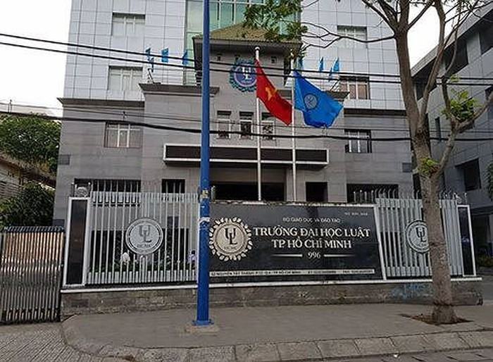 Hàng chục sinh viên luật có thể bị thôi học vì điểm kém