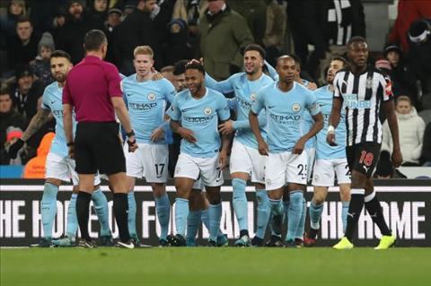 Đả bại Newcastle, Man City san bằng siêu kỷ lục của Chelsea