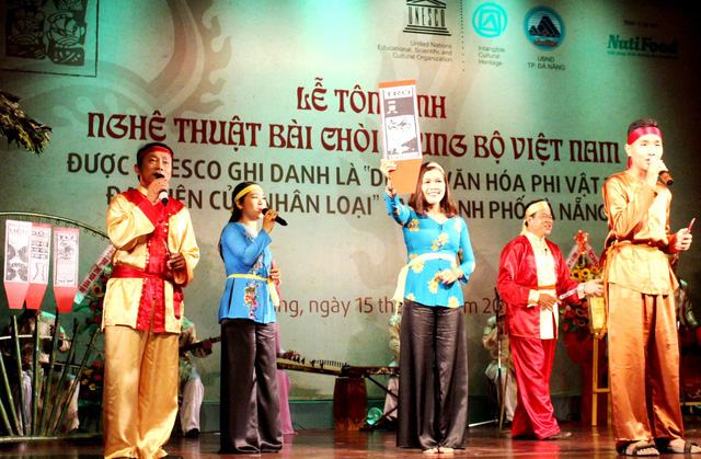 Đà Nẵng đón nhận bằng UNESCO ghi danh bài chòi