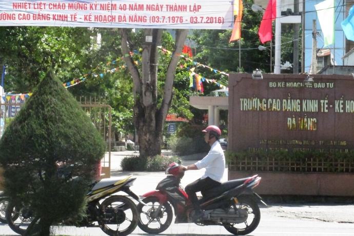 Nâng điểm cho sinh viên: Khởi tố 4 bị can