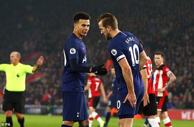 Đại họa với Tottenham: Kane ‘ngồi chơi xơi nước’ 2 tháng