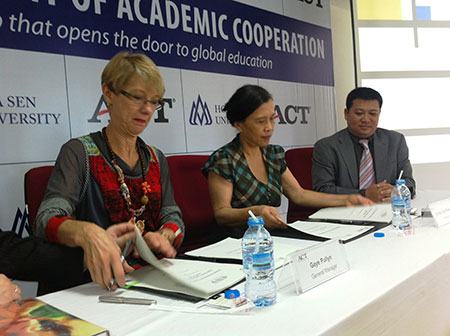 Đại học Hoa Sen và ACT hợp tác triển khai chương trình dự bị đại học quốc tế