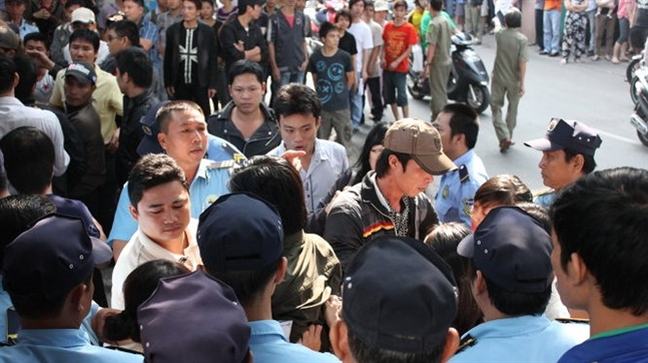 Đại học tư thục: ông chủ chưa có quyền làm chủ? Dai hoc tu thuc: ong chu chua co quyen lam chu?