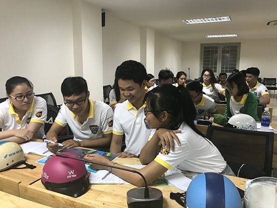 210 sinh viên làm đại sứ an toàn giao thông