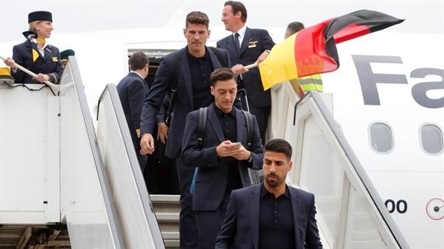 Dàn cầu thủ điển trai, mặc đẹp như thần tượng đến Nga dự World Cup 2018