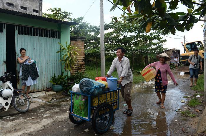 Dân Thủ Thiêm rơi nước mắt kiến nghị với đại biểu quốc hội - Ảnh 18.