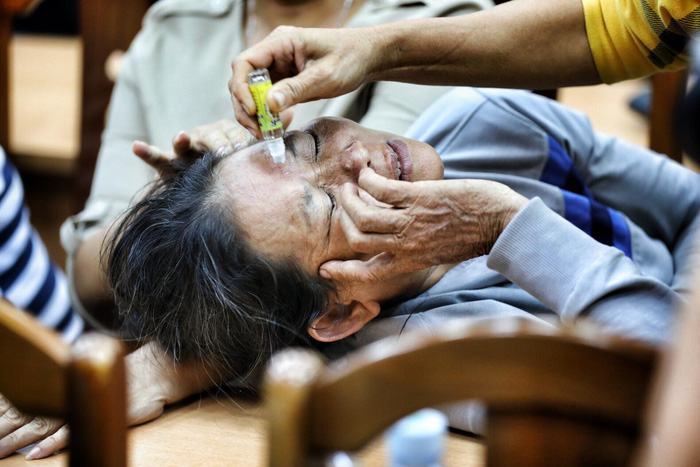 Dân Thủ Thiêm rơi nước mắt kiến nghị với đại biểu quốc hội - Ảnh 10.