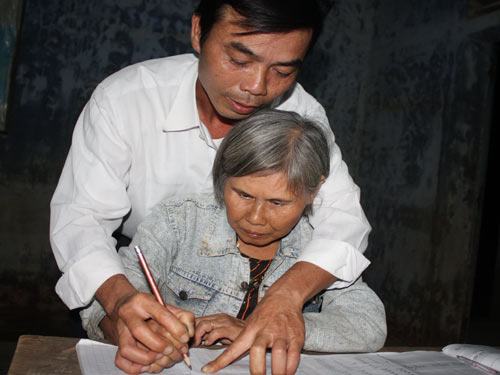 Dân vạn đò học chữ