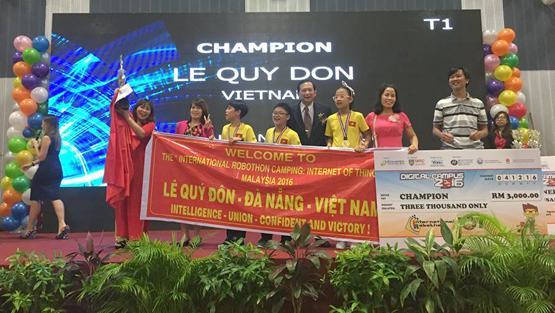 Học sinh Việt Nam vô địch Cuộc thi Robothon quốc tế 2016