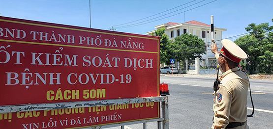 Test nhanh SARS-CoV-2 100% người trên phương tiện vào TP.Đà Nẵng