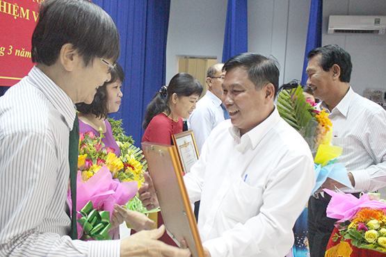 Giữ vững ổn định chính trị trong trường học