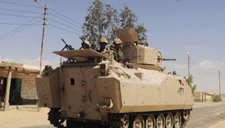 Đánh bom xe ở Ai Cập, 25 cảnh sát bị thương