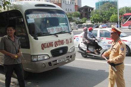 “Đánh” mạnh xe nhồi nhét khách, tăng giá vé