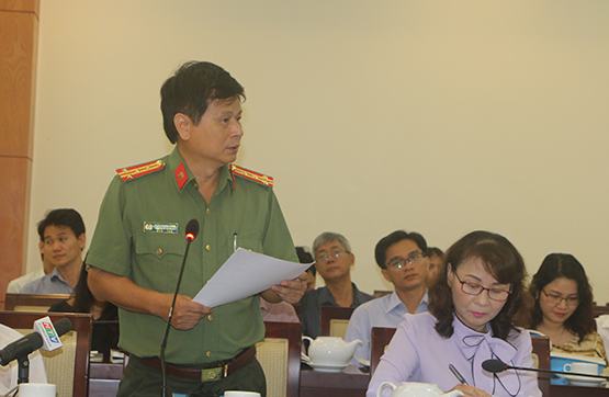 Lập trường vững vàng, ngòi bút không dễ “bẻ cong”