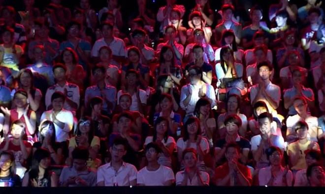 Đắt show nghề vỗ tay thuê