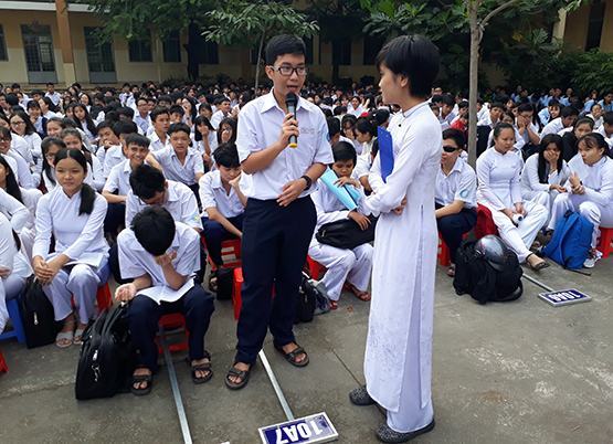 Kéo sách về học sinh bằng… nhạc, kịch