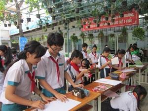 Đầu năm học ở trường nghèo