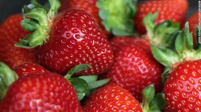 Khủng hoảng dâu tây chứa kim khâu từ Úc lan sang New Zealand