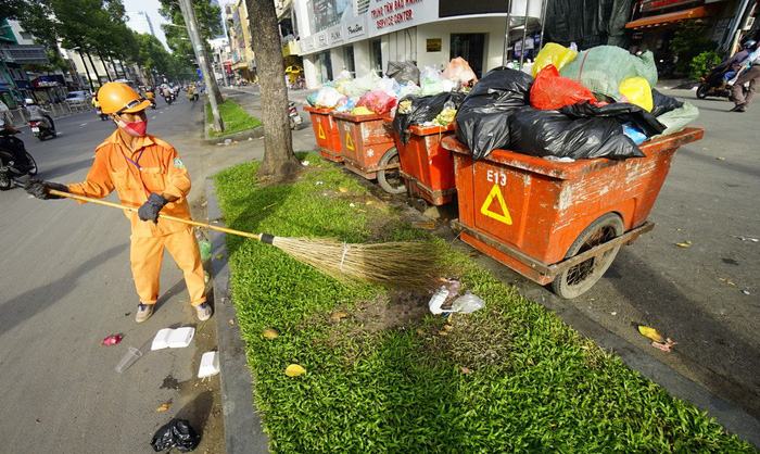 Đấu thầu thu gom rác: Tiết kiệm tiền tỉ, triển khai ì ạch