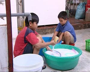 Dạy con tính tiết kiệm