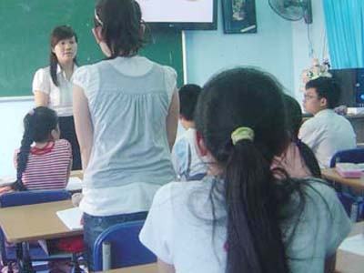 Dạy song ngữ Việt – Anh: Trường xịn nặng ngoại ngữ, nhẹ chuyên môn