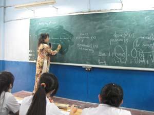 Dạy tiếng Anh khối 12: Chú ý rèn luyện kỹ năng