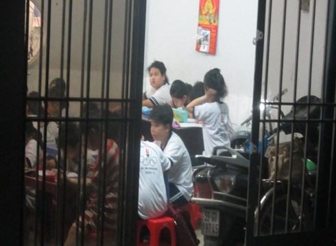 Xử lý nghiêm các trường hợp dạy thêm trái quy định