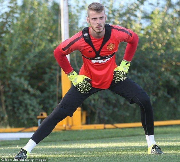 De Gea giận dỗi, Van Gaal không thèm đếm xỉa