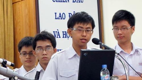 Đề tài tạo chất bảo quản từ vỏ tôm đoạt giải đặc biệt