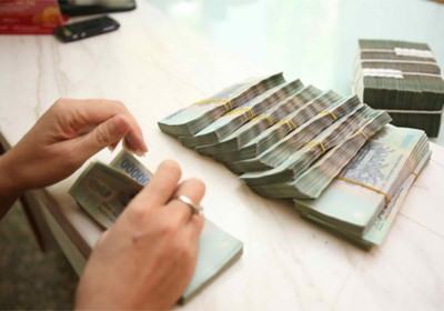 Đề xuất giảm một loạt mức phí để hỗ trợ doanh nghiệp